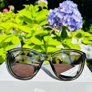 NWT Ryders Laval Women’s Sunglasses